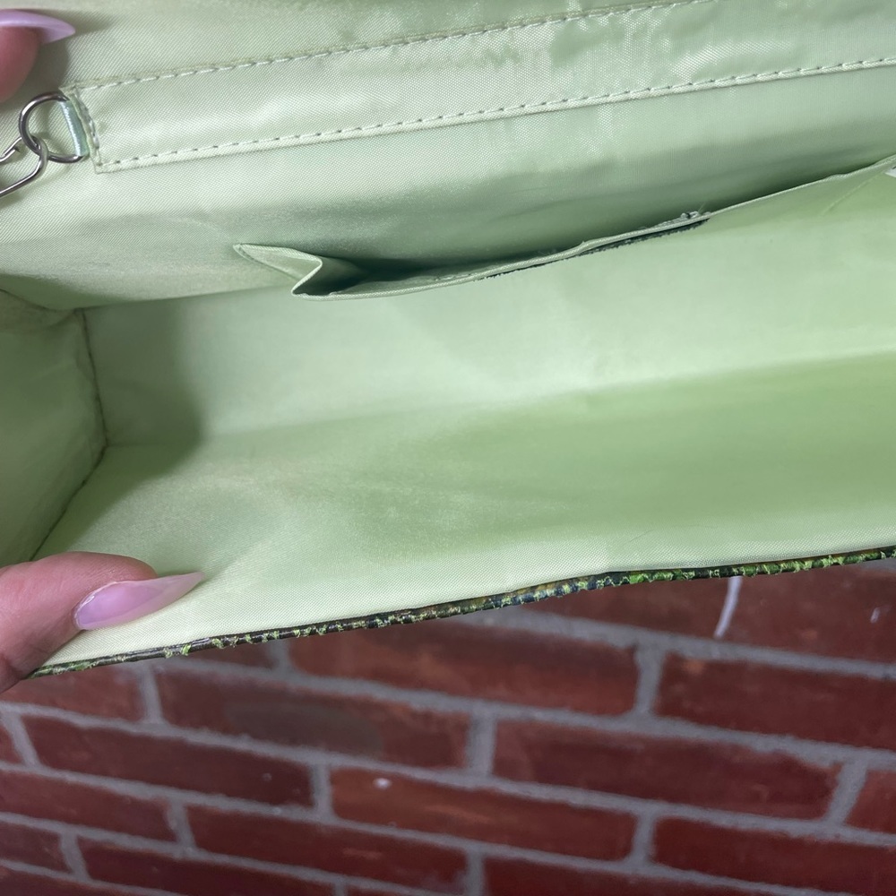 Vintage 90's green snake skin bag - Picture 12 of 12